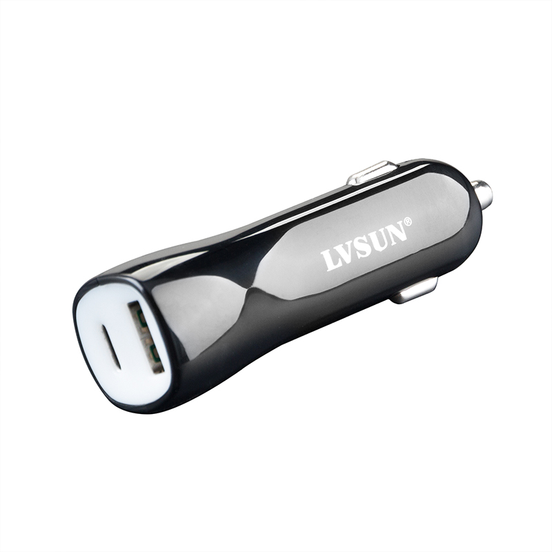 45W 万能 Car 笔记本充电器 USB-C