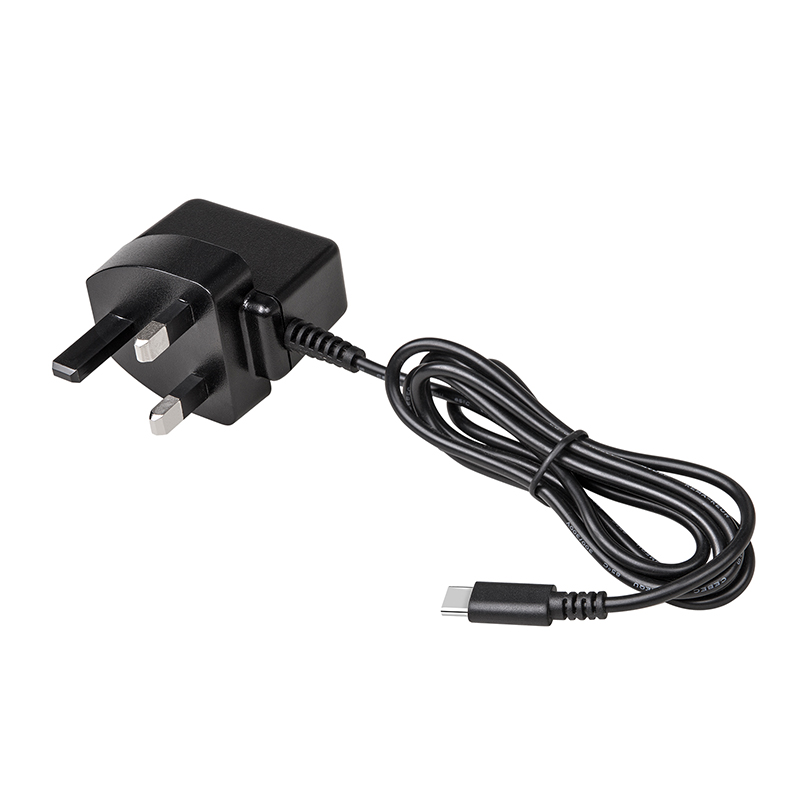 USB-C 插墙式充电器 5V 2.4A 12W
