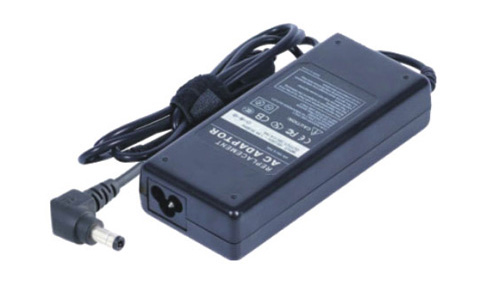 笔记本电脑电源适配器 19V 3.95A