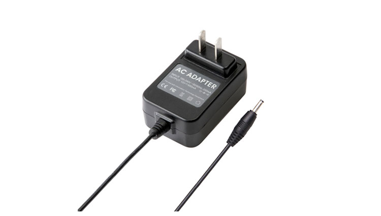 插墙式充电器 LS-PW24-050100W
