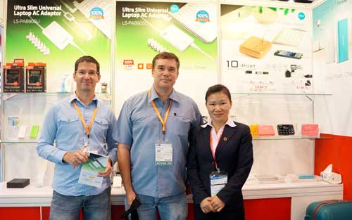 lvsun龙威盛 HKTDC展位客户留影