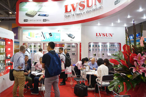 LVSUN龙威盛展位吸引众多海外客商
